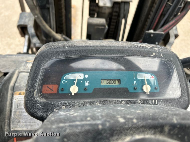 image for item EK4433 2005 Toyota 7FGU25 forklift