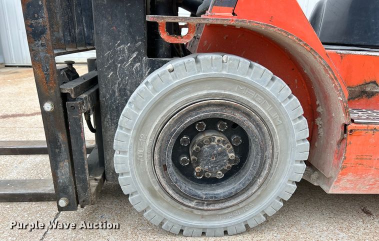 image for item EK4433 2005 Toyota 7FGU25 forklift