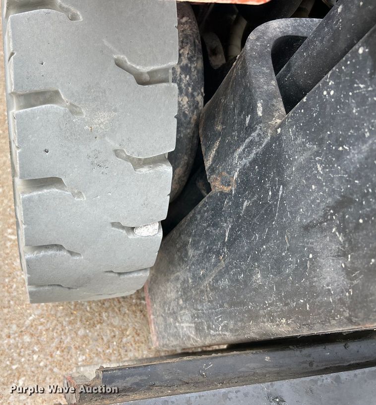 image for item EK4433 2005 Toyota 7FGU25 forklift