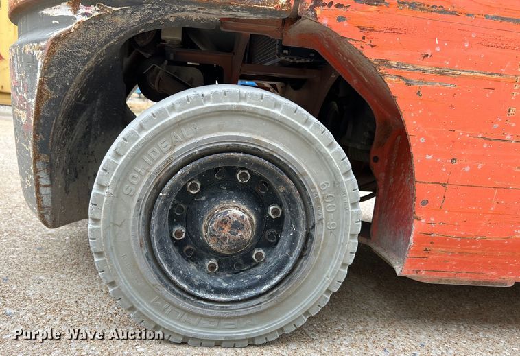 image for item EK4433 2005 Toyota 7FGU25 forklift