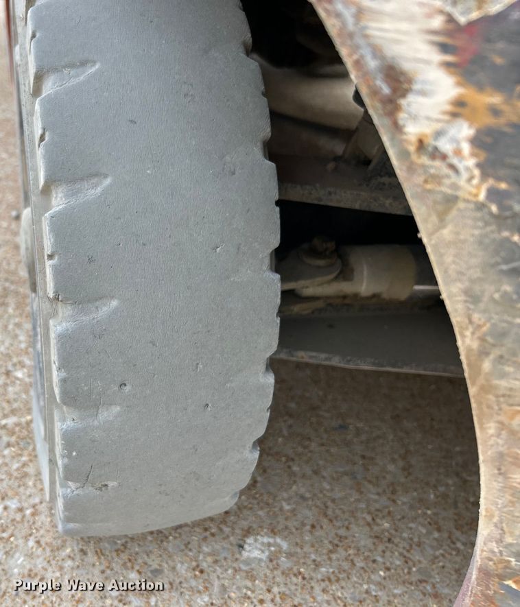 image for item EK4433 2005 Toyota 7FGU25 forklift