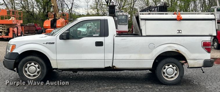 image for item EK4438 2010 Ford F150 XL pickup truck