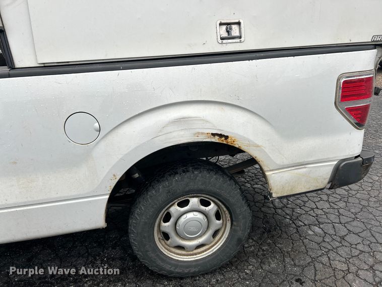 image for item EK4438 2010 Ford F150 XL pickup truck