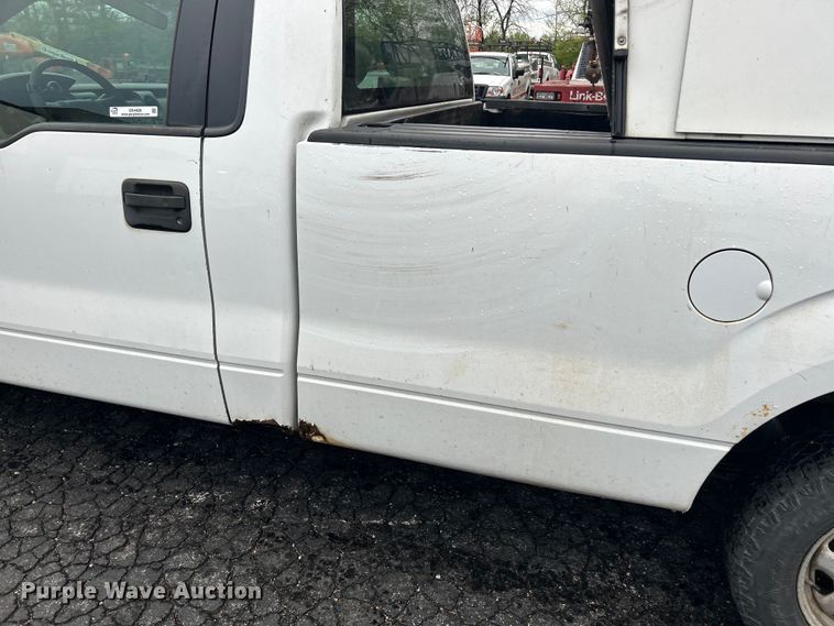 image for item EK4438 2010 Ford F150 XL pickup truck