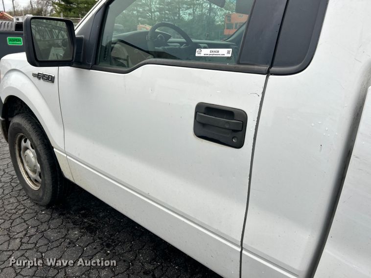 image for item EK4438 2010 Ford F150 XL pickup truck