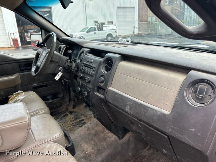 image for item EK4438 2010 Ford F150 XL pickup truck