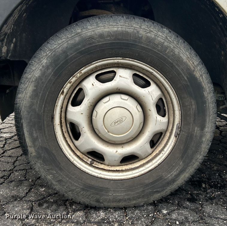 image for item EK4438 2010 Ford F150 XL pickup truck