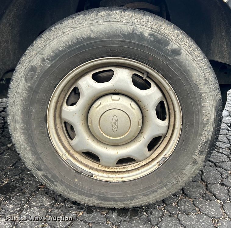 image for item EK4438 2010 Ford F150 XL pickup truck