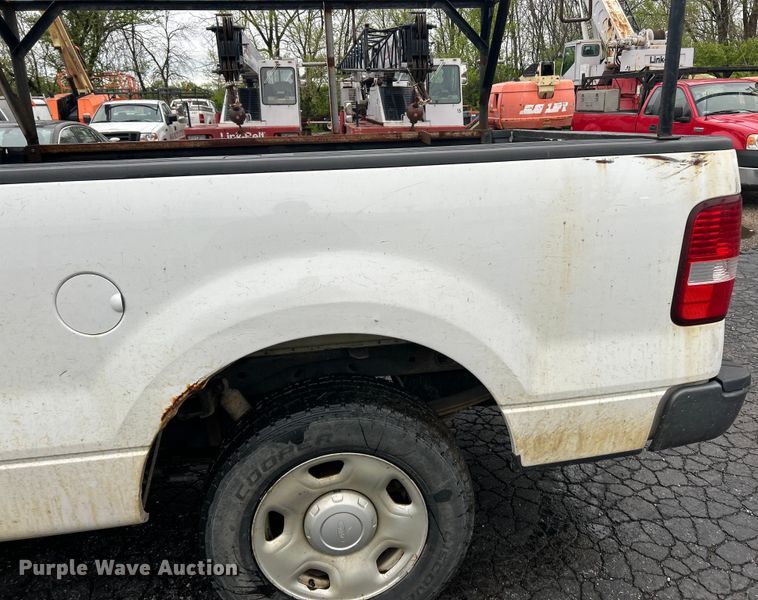 image for item EK4439 2008 Ford F150 XL pickup truck