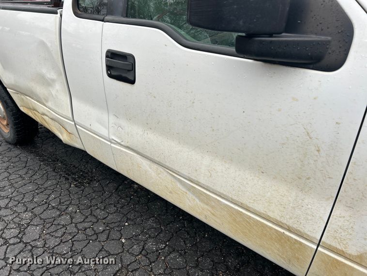 image for item EK4439 2008 Ford F150 XL pickup truck