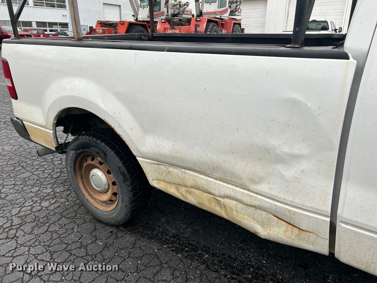 image for item EK4439 2008 Ford F150 XL pickup truck