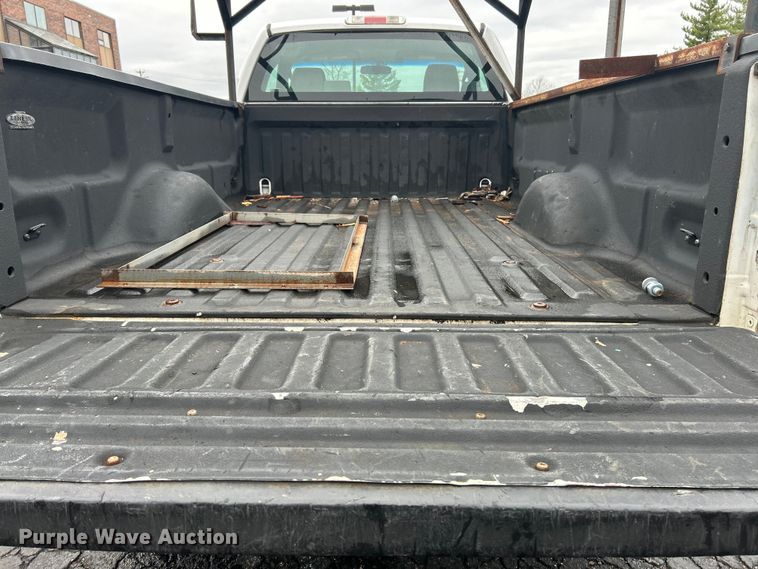 image for item EK4439 2008 Ford F150 XL pickup truck