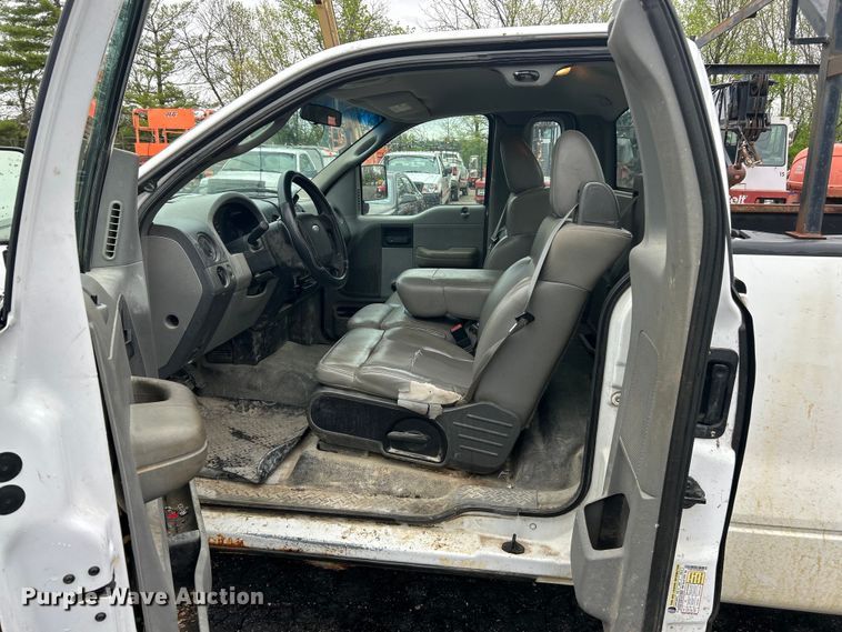 image for item EK4439 2008 Ford F150 XL pickup truck