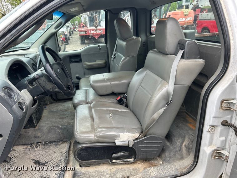 image for item EK4439 2008 Ford F150 XL pickup truck