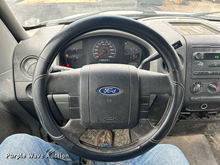 image for item EK4439 2008 Ford F150 XL pickup truck