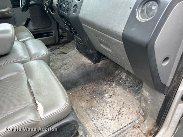 image for item EK4439 2008 Ford F150 XL pickup truck