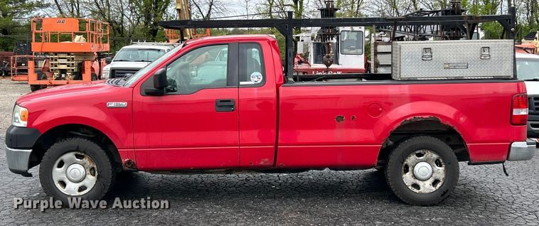 image for item EK4440 2007 Ford F150 XL pickup truck