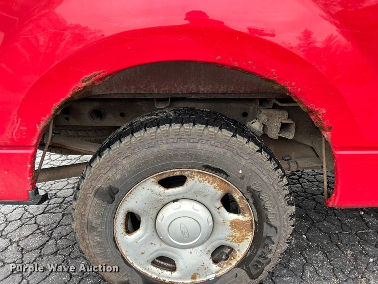 image for item EK4440 2007 Ford F150 XL pickup truck