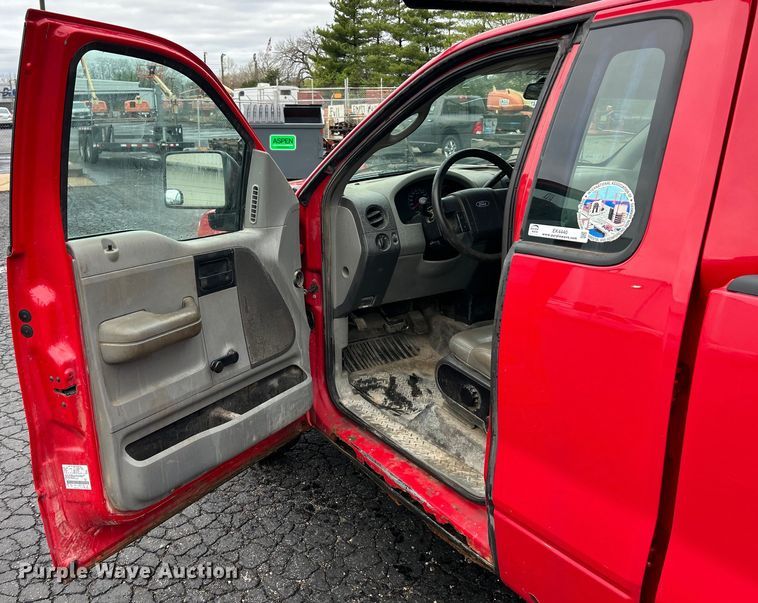 image for item EK4440 2007 Ford F150 XL pickup truck