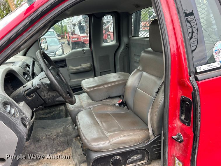 image for item EK4440 2007 Ford F150 XL pickup truck