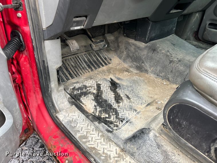 image for item EK4440 2007 Ford F150 XL pickup truck