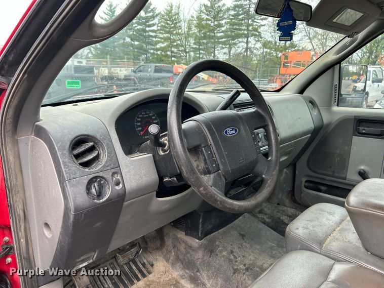 image for item EK4440 2007 Ford F150 XL pickup truck