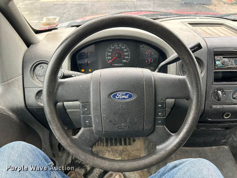 image for item EK4440 2007 Ford F150 XL pickup truck