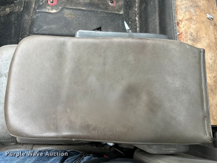 image for item EK4440 2007 Ford F150 XL pickup truck