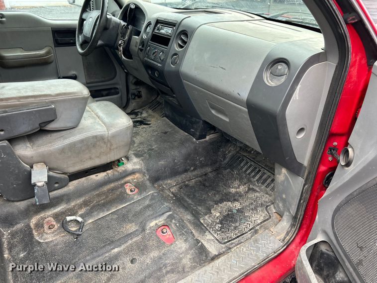 image for item EK4440 2007 Ford F150 XL pickup truck