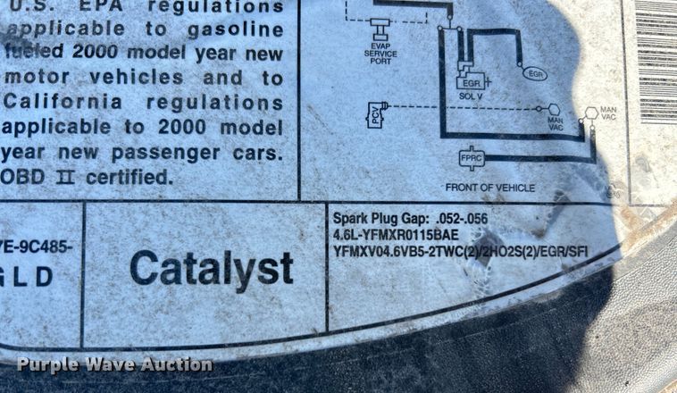 image for item EK4456 2000 Lincoln  Town Car Executive Series limousine 