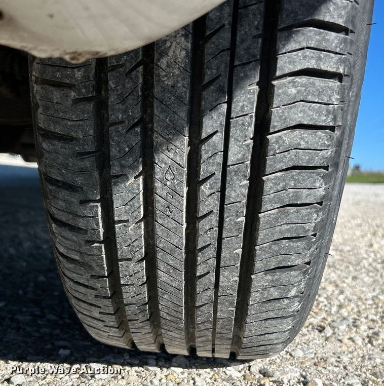 image for item EK4456 2000 Lincoln  Town Car Executive Series limousine 