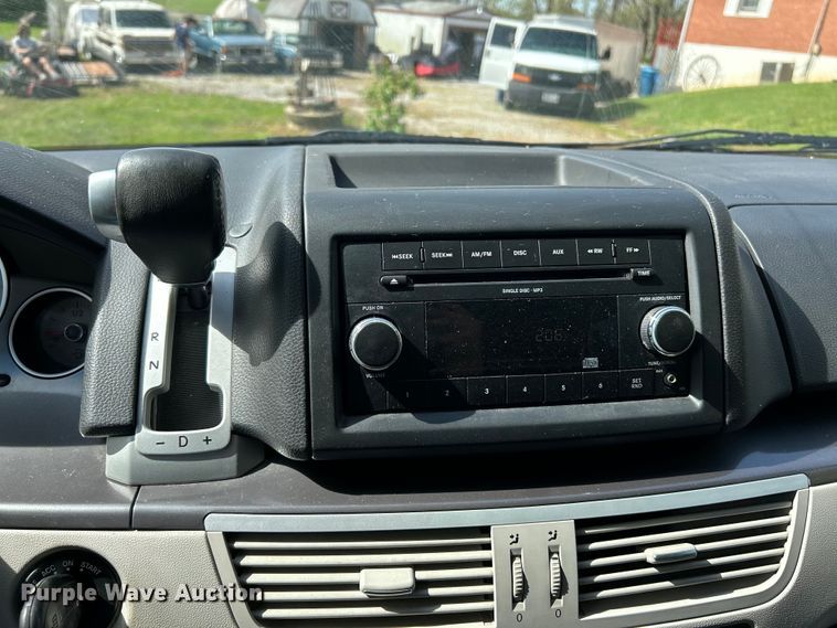 image for item EK4461 2011 Volkswagen  Routan S van