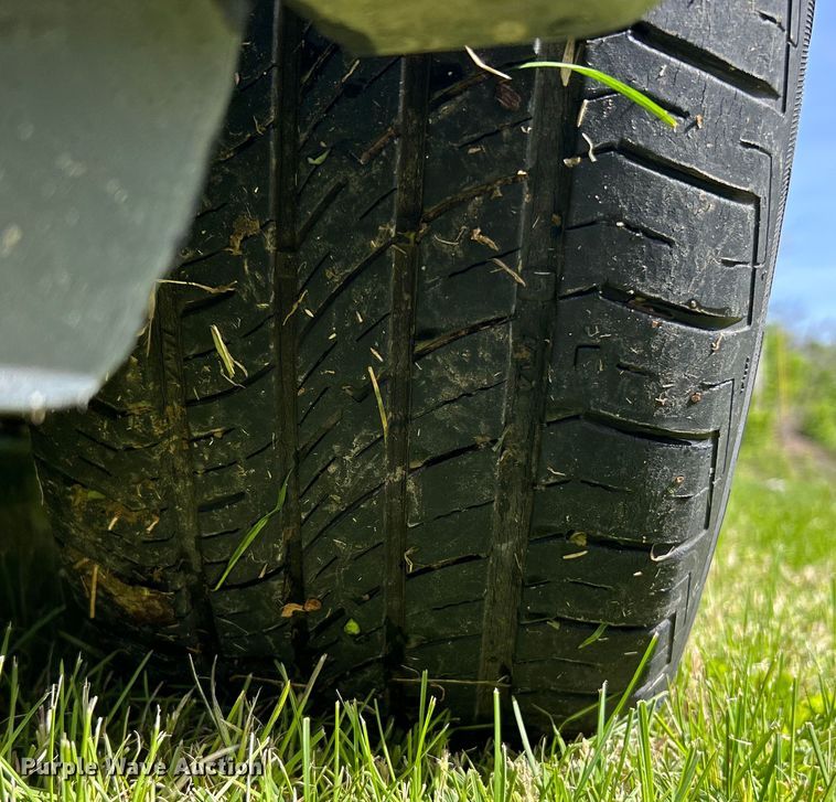 image for item EK4461 2011 Volkswagen  Routan S van