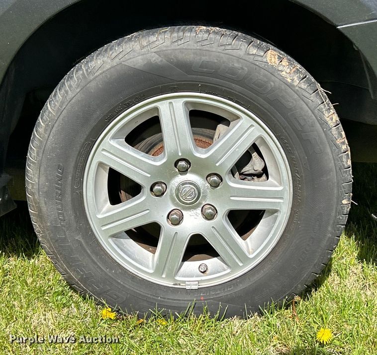 image for item EK4461 2011 Volkswagen  Routan S van