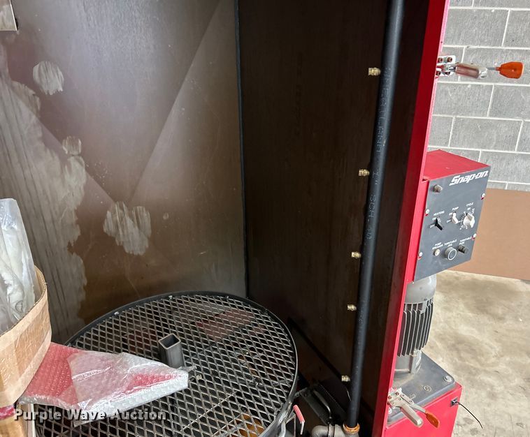 image for item EK4462 Snap-on  PBC57A parts washer