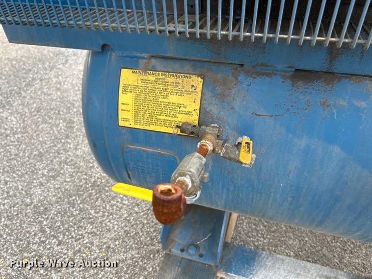 image for item EK4468 Quincy QC03008D00086 air compressor