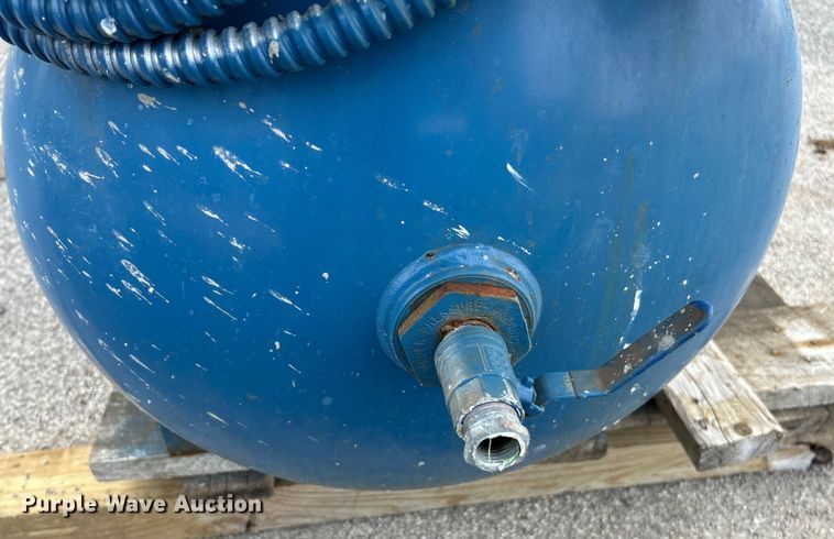 image for item EK4468 Quincy QC03008D00086 air compressor