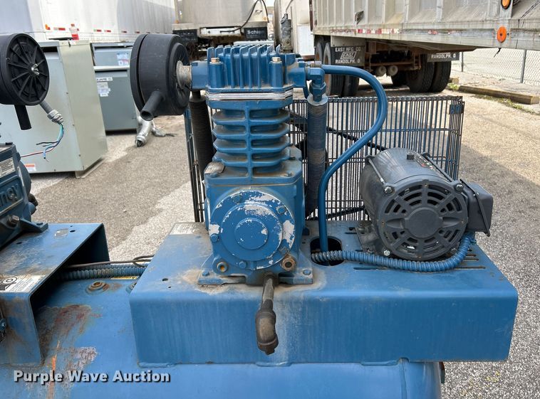 image for item EK4468 Quincy QC03008D00086 air compressor