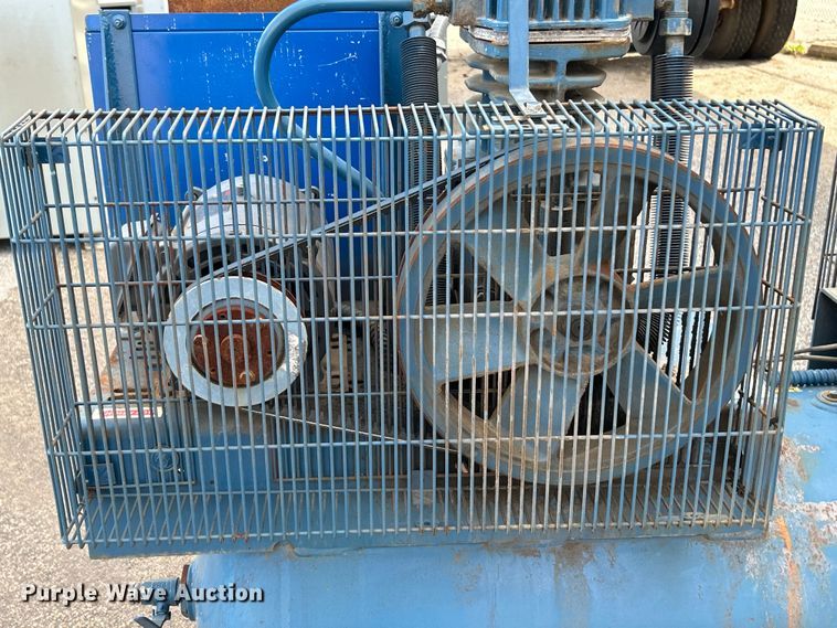 image for item EK4468 Quincy QC03008D00086 air compressor