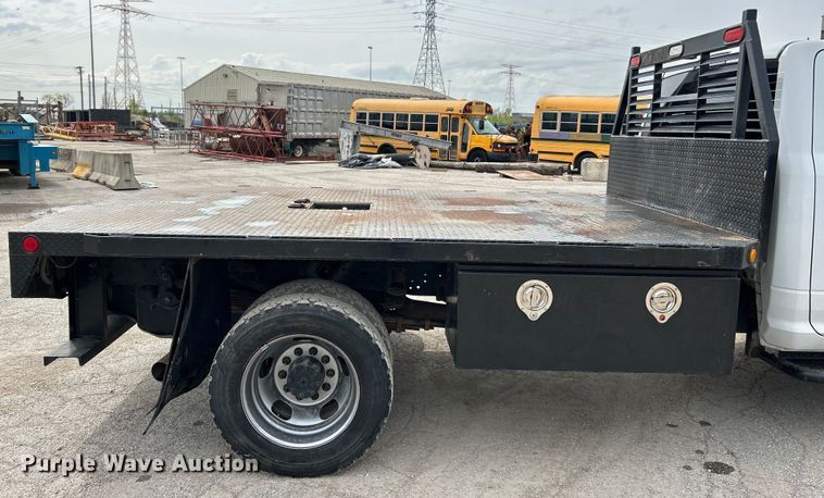 image for item EK4470 2012 Dodge  Ram 5500HD Crew Cab flatbed truck