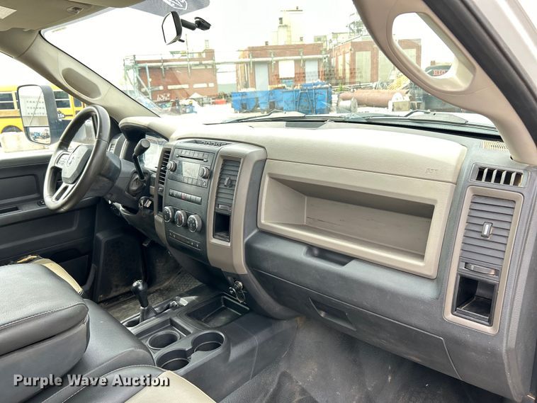 image for item EK4470 2012 Dodge  Ram 5500HD Crew Cab flatbed truck