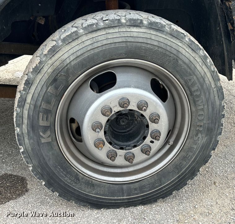 image for item EK4470 2012 Dodge  Ram 5500HD Crew Cab flatbed truck