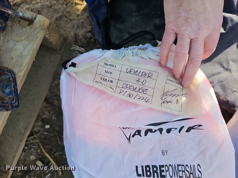 image for item EK5747 Kite wind surfers