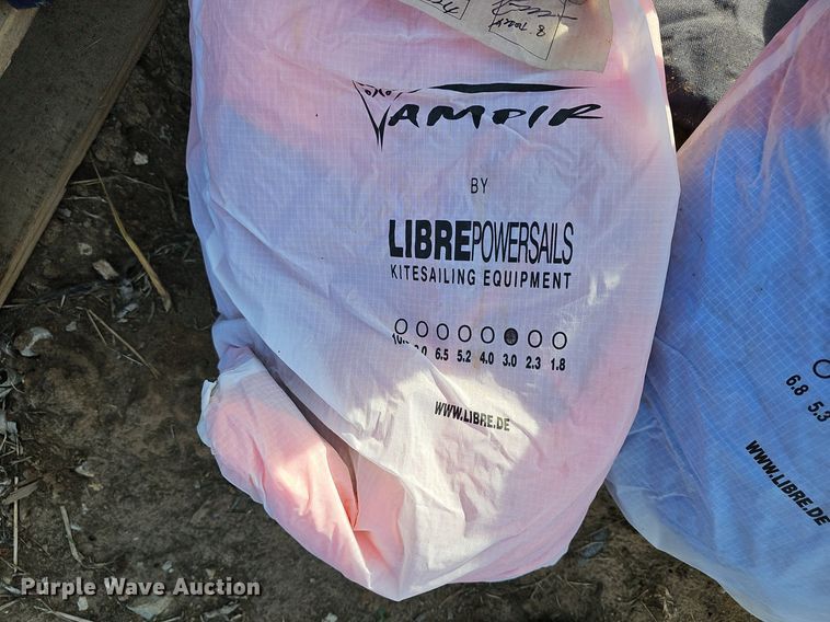 image for item EK5747 Kite wind surfers