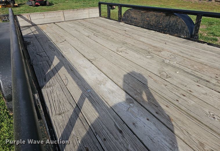 image for item EK5752 2002 Trailmaster utility trailer