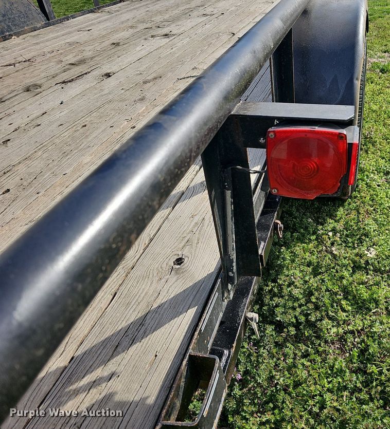image for item EK5752 2002 Trailmaster utility trailer