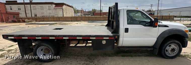 image for item IB9378 2011 Ford F450 Super Duty flatbed truck