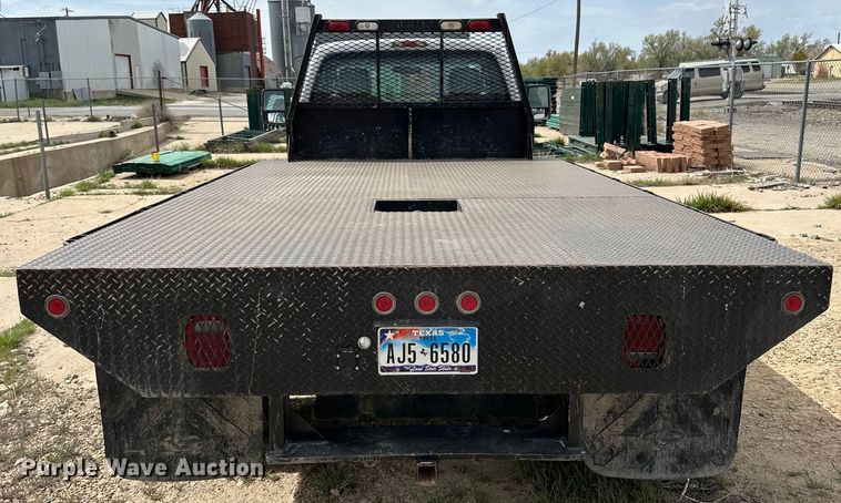 image for item IB9378 2011 Ford F450 Super Duty flatbed truck