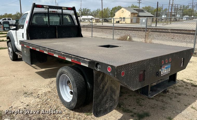 image for item IB9378 2011 Ford F450 Super Duty flatbed truck