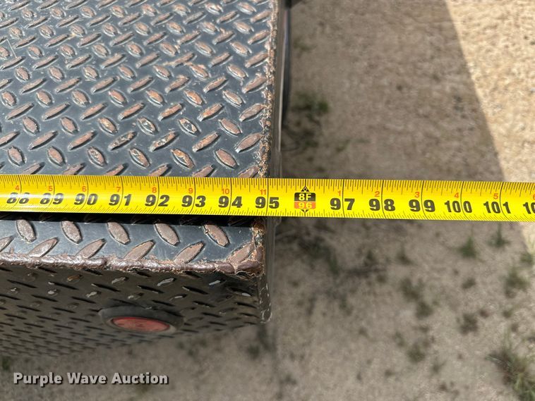 image for item IB9378 2011 Ford F450 Super Duty flatbed truck